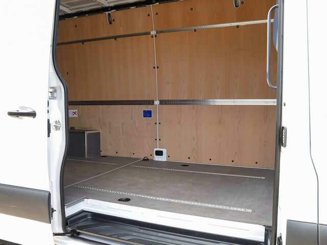 MERCEDES-BENZ Sprinter 317 Maxi,9GTronic,MBUX,Kamera - Xe van chở hàng: hình 2 MERCEDES-BENZ Sprinter 317 Maxi,9GTronic,MBUX,Kamera - Xe van chở hàng: hình 2
