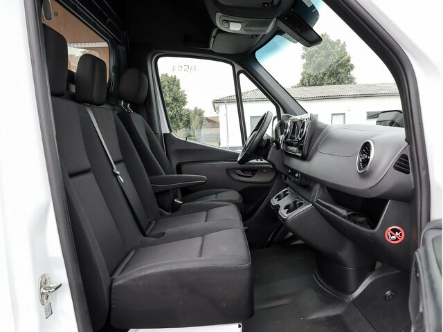 MERCEDES-BENZ Sprinter 317 Maxi,9GTronic,MBUX,Kamera - Xe van chở hàng: hình 3 MERCEDES-BENZ Sprinter 317 Maxi,9GTronic,MBUX,Kamera - Xe van chở hàng: hình 3
