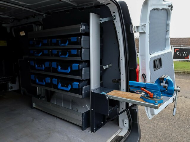 MERCEDES-BENZ Vito114CDI KA lang ,Klima,Sortimo Regalsystem... - Xe van nhỏ gọn: hình 2 MERCEDES-BENZ Vito114CDI KA lang ,Klima,Sortimo Regalsystem... - Xe van nhỏ gọn: hình 2