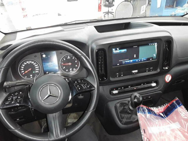 MERCEDES-BENZ Vito116CDI KA lang,Klima,Tempomat,Kamera... - Xe van nhỏ gọn: hình 2 MERCEDES-BENZ Vito116CDI KA lang,Klima,Tempomat,Kamera... - Xe van nhỏ gọn: hình 2