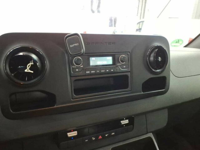 MERCEDES-BENZ eSprinter 312 Kasten FWD,Klima,Post Tür... - Xe van chở hàng, Xe van điện: hình 2 MERCEDES-BENZ eSprinter 312 Kasten FWD,Klima,Post Tür... - Xe van chở hàng, Xe van điện: hình 2