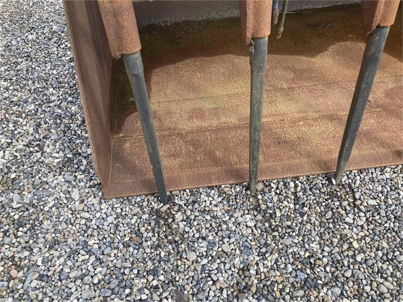 Kirk SILOSKOVL MED VOLVOBESLAG - Trang thiết bị hầm chứa: hình 4 Kirk SILOSKOVL MED VOLVOBESLAG - Trang thiết bị hầm chứa: hình 4