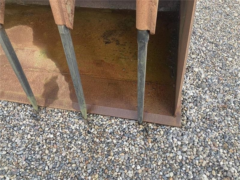 Kirk SILOSKOVL MED VOLVOBESLAG - Trang thiết bị hầm chứa: hình 3 Kirk SILOSKOVL MED VOLVOBESLAG - Trang thiết bị hầm chứa: hình 3