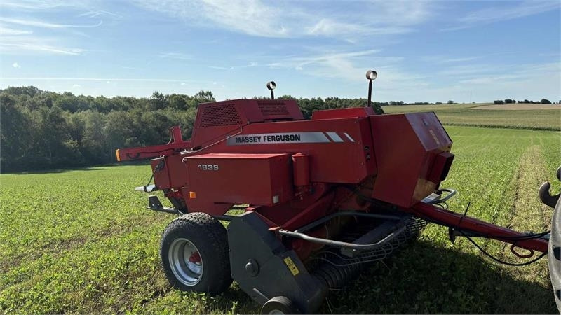 Massey Ferguson 1839 Småballe presser - Máy gói kiện: hình 2 Massey Ferguson 1839 Småballe presser - Máy gói kiện: hình 2