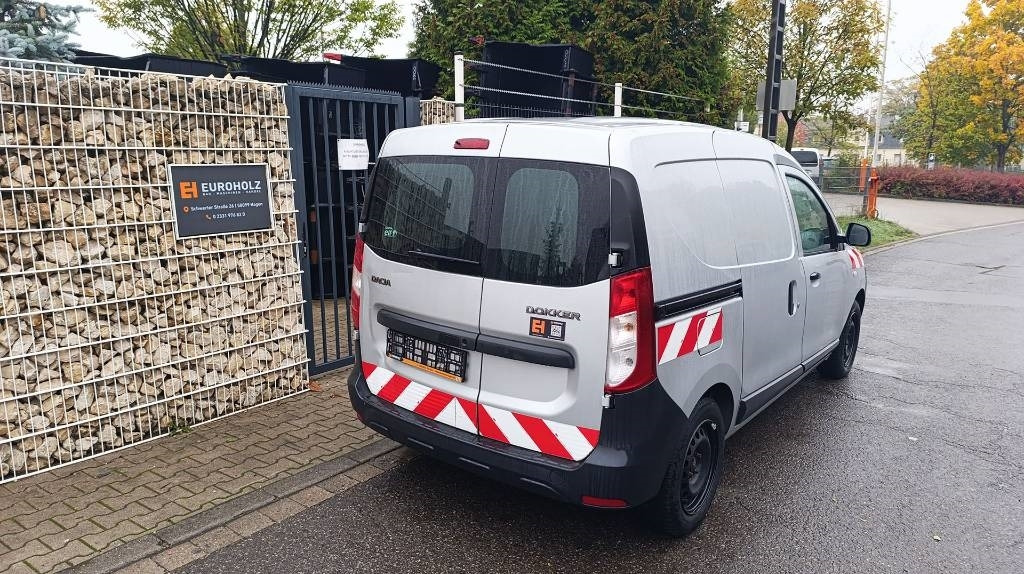 Dacia Dokker Transporter, Kastenwagen mit Schubladen - Xe van nhỏ gọn: hình 3 Dacia Dokker Transporter, Kastenwagen mit Schubladen - Xe van nhỏ gọn: hình 3