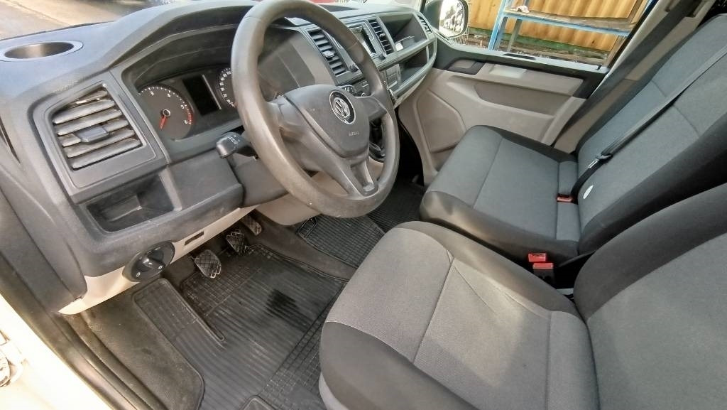 Volkswagen T5 2.0 TDI Kastenwagen, 8x Reifen, PDC, Klima, AHK - Xe van nhỏ gọn: hình 4 Volkswagen T5 2.0 TDI Kastenwagen, 8x Reifen, PDC, Klima, AHK - Xe van nhỏ gọn: hình 4