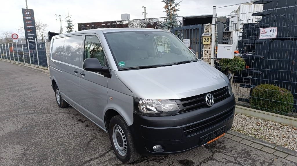 Volkswagen T5 2.0 TDI, Transporter, Kasten, Werkstattschränke - Xe tải nhỏ thùng kín: hình 1 Volkswagen T5 2.0 TDI, Transporter, Kasten, Werkstattschränke - Xe tải nhỏ thùng kín: hình 1