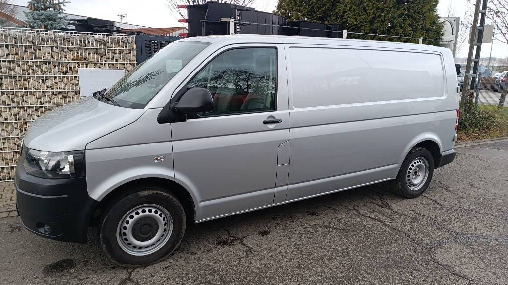 Volkswagen T5 2.0 TDI, Transporter, Kasten, Werkstattschränke - Xe tải nhỏ thùng kín: hình 3 Volkswagen T5 2.0 TDI, Transporter, Kasten, Werkstattschränke - Xe tải nhỏ thùng kín: hình 3
