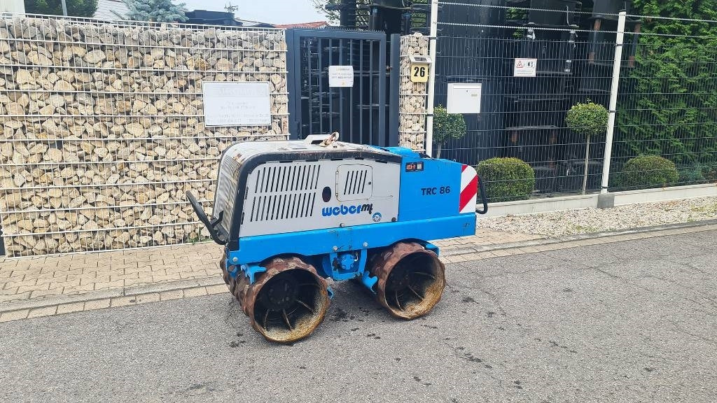 Weber TRC 86, Grabenwalze mit Fernbedienung, nur 101 Bh - Đĩa rung: hình 2 Weber TRC 86, Grabenwalze mit Fernbedienung, nur 101 Bh - Đĩa rung: hình 2