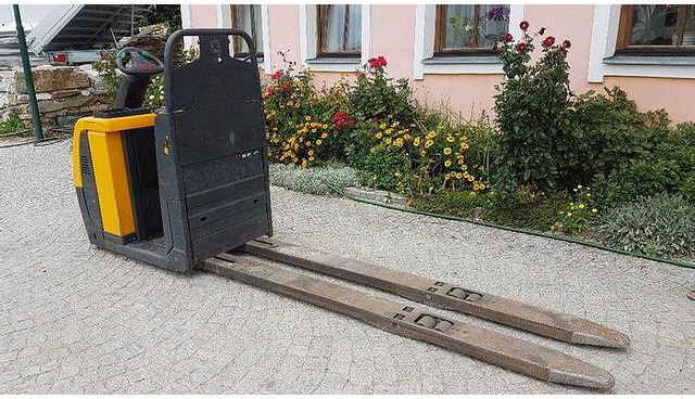 Jungheinrich ECE 225 Komissionierer - Xe nâng: hình 2 Jungheinrich ECE 225 Komissionierer - Xe nâng: hình 2