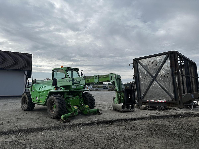 Merlo P38.13 Teleskoplader - Xe nhấc hình viễn vọng kính: hình 1 Merlo P38.13 Teleskoplader - Xe nhấc hình viễn vọng kính: hình 1