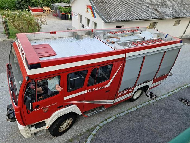Tag 4/24 Steyr 10S23 RLF-A1000 4x4 Rüstlöschfahrzeug - Xe tải: hình 3 Tag 4/24 Steyr 10S23 RLF-A1000 4x4 Rüstlöschfahrzeug - Xe tải: hình 3