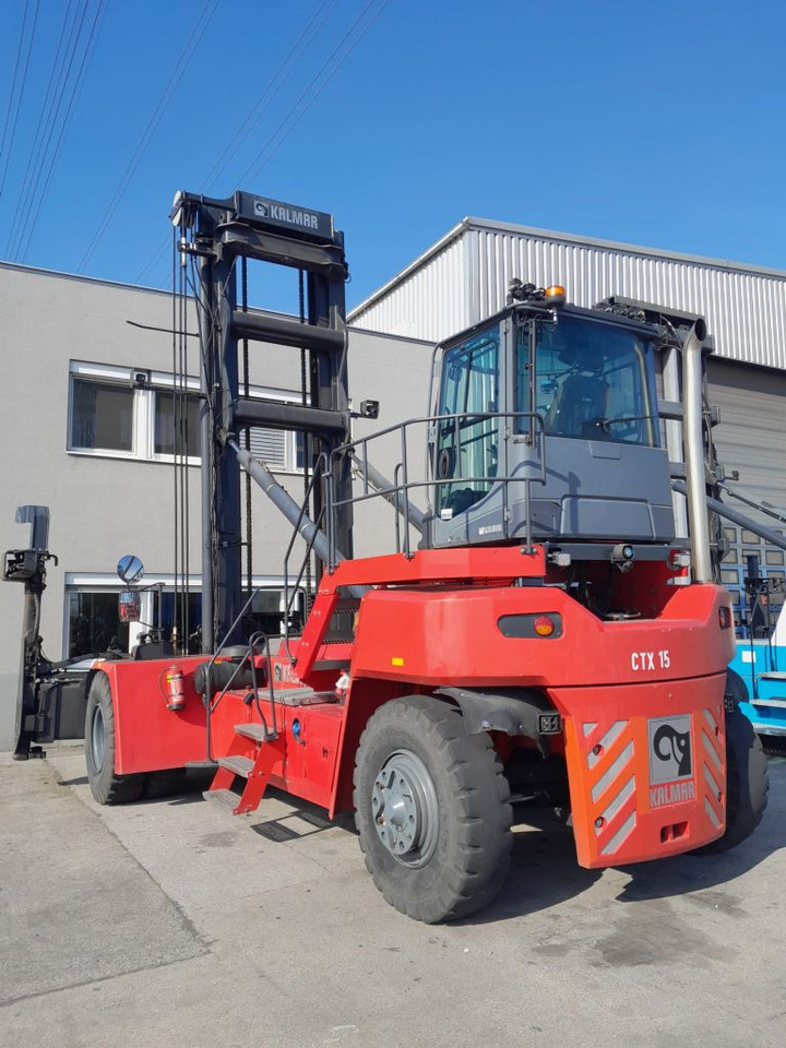 Kalmar DCG100-45ED4 - Xe tiếp cận xếp chồng: hình 2 Kalmar DCG100-45ED4 - Xe tiếp cận xếp chồng: hình 2