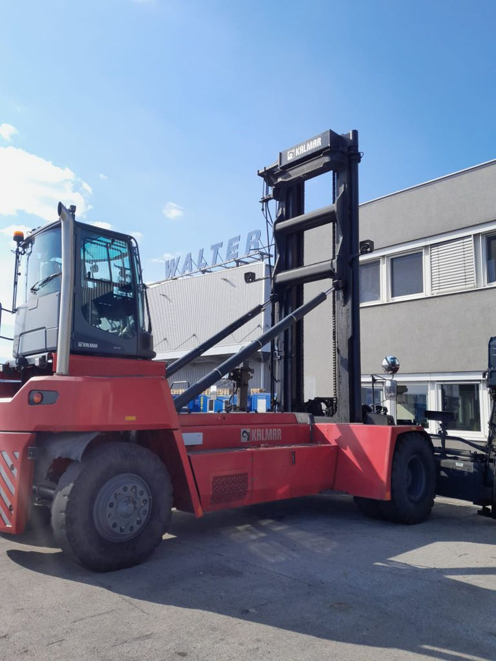 Kalmar DCG100-45ED4 - Xe tiếp cận xếp chồng: hình 1 Kalmar DCG100-45ED4 - Xe tiếp cận xếp chồng: hình 1