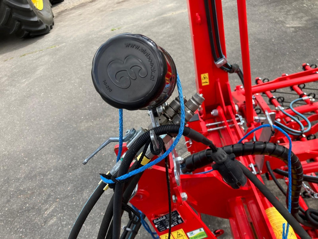Einböck Aerostar-Classic 900 - Trang thiết bị bón phân: hình 2 Einböck Aerostar-Classic 900 - Trang thiết bị bón phân: hình 2