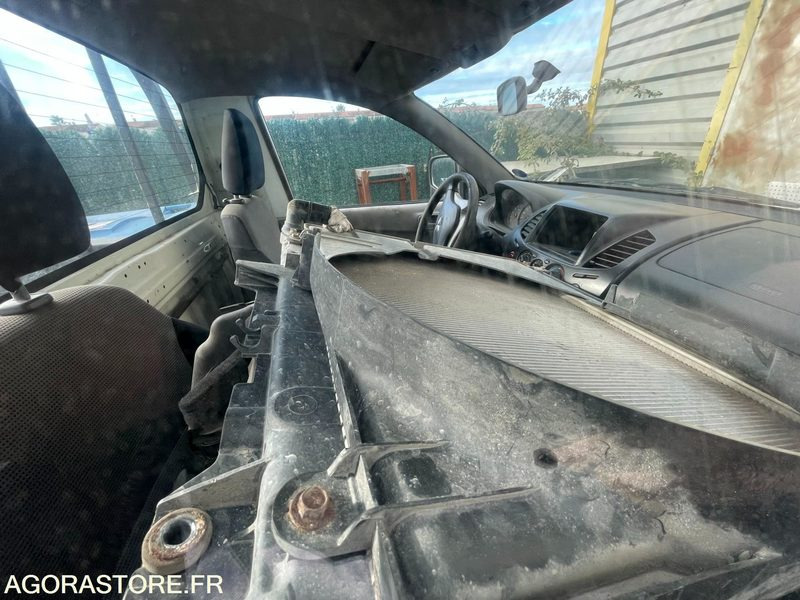 4x4 Mitsubishi - Xe van nhỏ gọn: hình 5 4x4 Mitsubishi - Xe van nhỏ gọn: hình 5