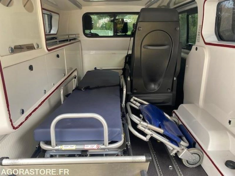 AMBULANCE FIAT TALENTO L1H1 120 CV - 2019 - 121 000km - Xe cứu thương: hình 3 AMBULANCE FIAT TALENTO L1H1 120 CV - 2019 - 121 000km - Xe cứu thương: hình 3