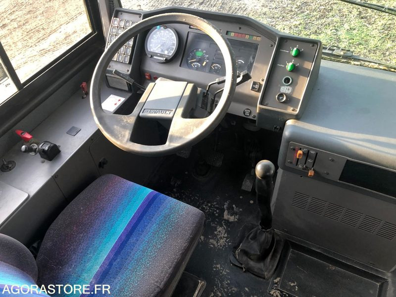AUTOCAR RENAULT MEDIUM 36 PL - Xe buýt trường học: hình 4 AUTOCAR RENAULT MEDIUM 36 PL - Xe buýt trường học: hình 4