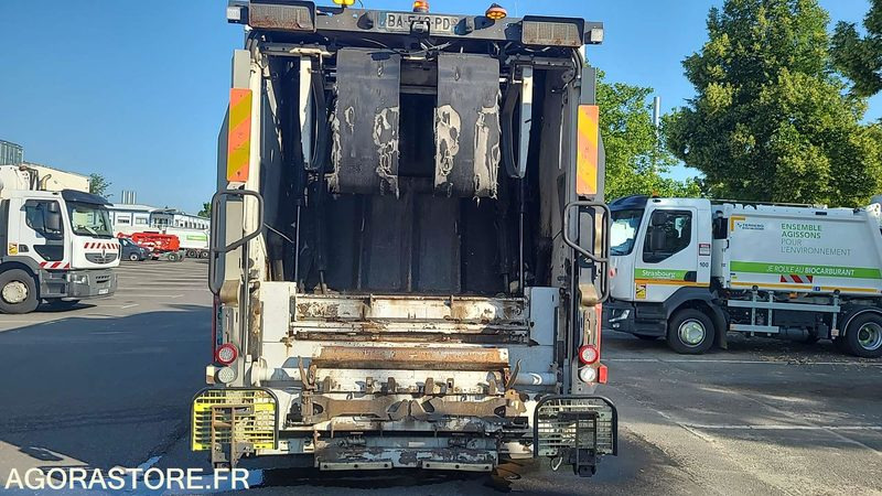 BA 543 PD - MERCEDES ECONIC 2633 - 2010 - 256434KM - Xe tải chở rác: hình 3 BA 543 PD - MERCEDES ECONIC 2633 - 2010 - 256434KM - Xe tải chở rác: hình 3