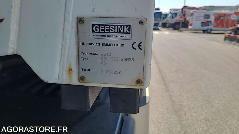 BB 817 DM - RENAULT PREMIUM 340 - 265653KM - 2010 - Xe tải chở rác: hình 5 BB 817 DM - RENAULT PREMIUM 340 - 265653KM - 2010 - Xe tải chở rác: hình 5