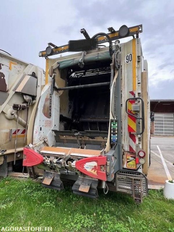 BENNE A ORDURES MENAGERES RENAULT - Xe tải chở rác: hình 4 BENNE A ORDURES MENAGERES RENAULT - Xe tải chở rác: hình 4