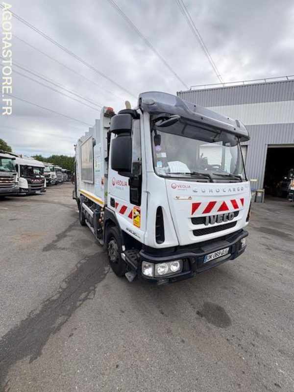 BOM 12T IVECO GNC (6037-66ICAM571X) - Xe tải chở rác: hình 5 BOM 12T IVECO GNC (6037-66ICAM571X) - Xe tải chở rác: hình 5