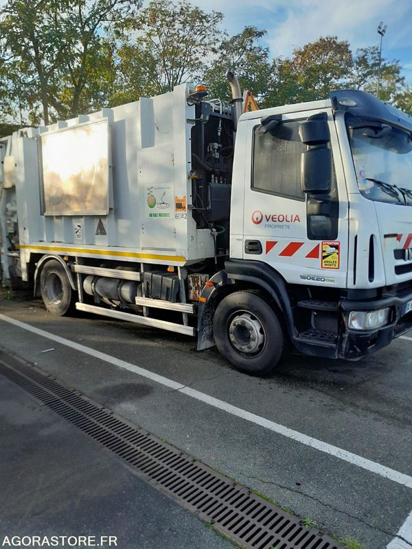 BOM 16T IVECO GNC NON ROULANT( 6042-66ICAM571X) - Xe tải chở rác: hình 3 BOM 16T IVECO GNC NON ROULANT( 6042-66ICAM571X) - Xe tải chở rác: hình 3