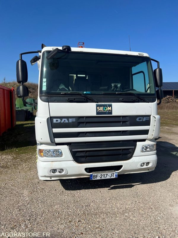 BOM DAF CF75 - 28/12/2010 - 330000kms - Xe tải chở rác: hình 5 BOM DAF CF75 - 28/12/2010 - 330000kms - Xe tải chở rác: hình 5