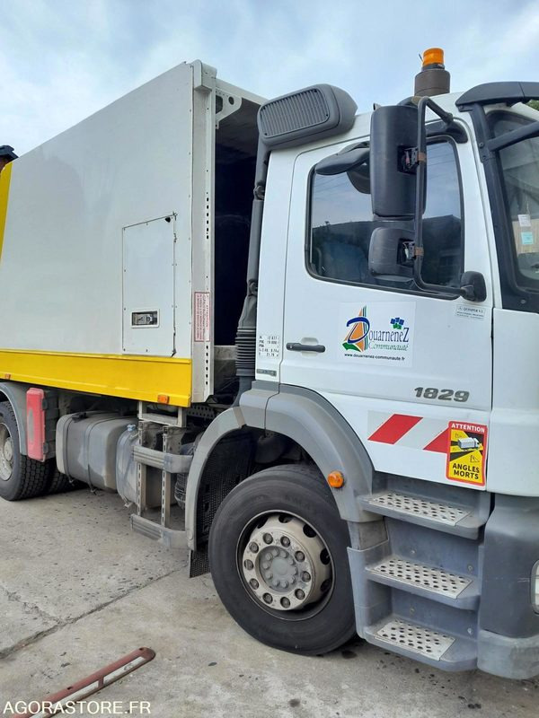 BOM MERCEDES AXOR 267385 kms 2009 - Xe tải chở rác: hình 3 BOM MERCEDES AXOR 267385 kms 2009 - Xe tải chở rác: hình 3