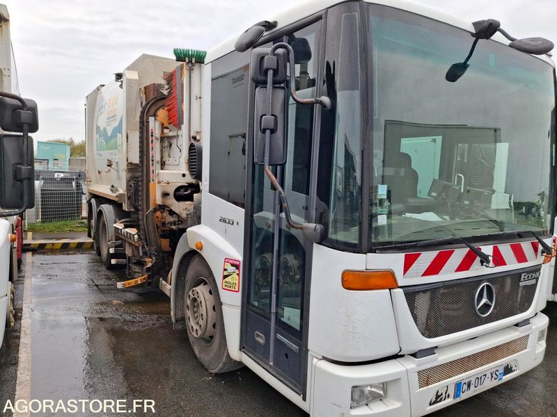 BOM Mercedes Econic 256043 kms 2013 - CW-017-YS - Xe tải chở rác: hình 1 BOM Mercedes Econic 256043 kms 2013 - CW-017-YS - Xe tải chở rác: hình 1