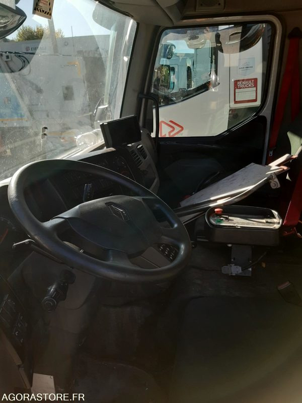 BOM RENAULT 19T - FARID 14M3 - R30958 - 257075 KMS - Xe tải chở rác: hình 5 BOM RENAULT 19T - FARID 14M3 - R30958 - 257075 KMS - Xe tải chở rác: hình 5