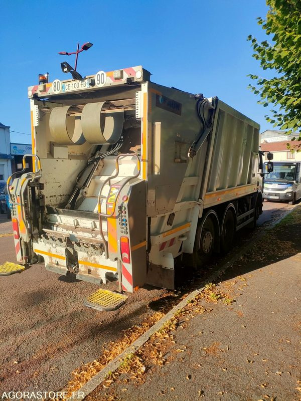 BOM Renault 26 tonnes - Xe tải chở rác: hình 3 BOM Renault 26 tonnes - Xe tải chở rác: hình 3