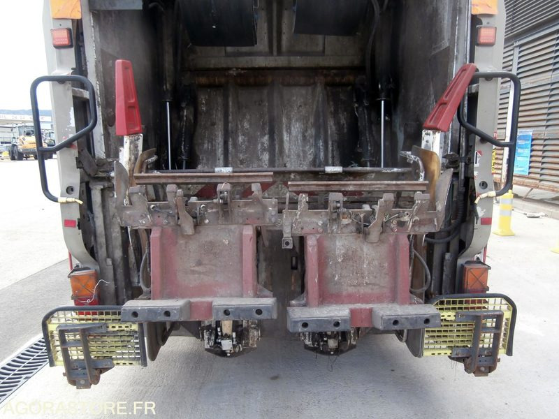 Benne Renault Premium 29HAB2 SEMAT - 2008 - 185600 kms - Xe tải chở rác: hình 5 Benne Renault Premium 29HAB2 SEMAT - 2008 - 185600 kms - Xe tải chở rác: hình 5