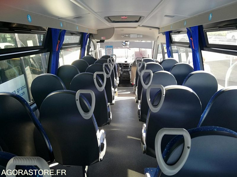 Bus Iveco UNVI 70C17 - 2017 - 120 000 km - Xe buýt trường học: hình 4 Bus Iveco UNVI 70C17 - 2017 - 120 000 km - Xe buýt trường học: hình 4