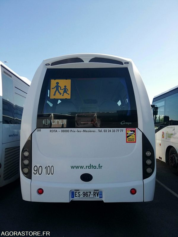 Bus Iveco UNVI 70C17 - 2017 - 120 000 km - Xe buýt trường học: hình 2 Bus Iveco UNVI 70C17 - 2017 - 120 000 km - Xe buýt trường học: hình 2