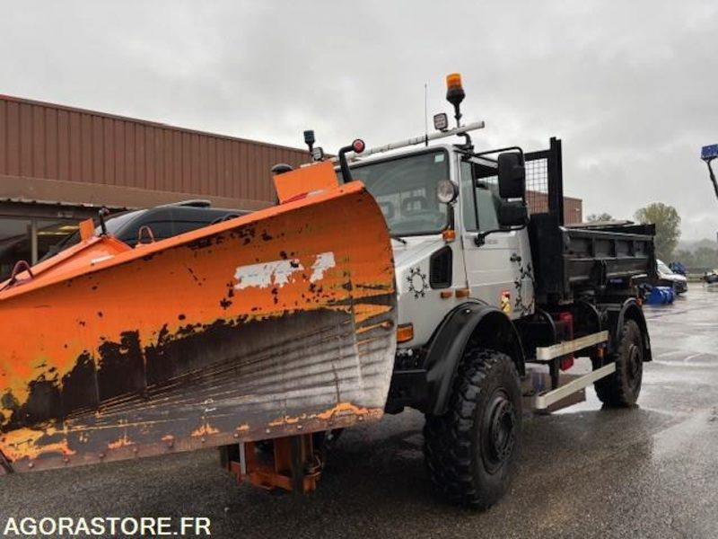 CAMION 4X4 MERCEDES UNIMOG U5000 2009 62289 KM 4667 HEURES + ETRAV SICOMETAL GM1 - Xe dọn tuyết: hình 1 CAMION 4X4 MERCEDES UNIMOG U5000 2009 62289 KM 4667 HEURES + ETRAV SICOMETAL GM1 - Xe dọn tuyết: hình 1