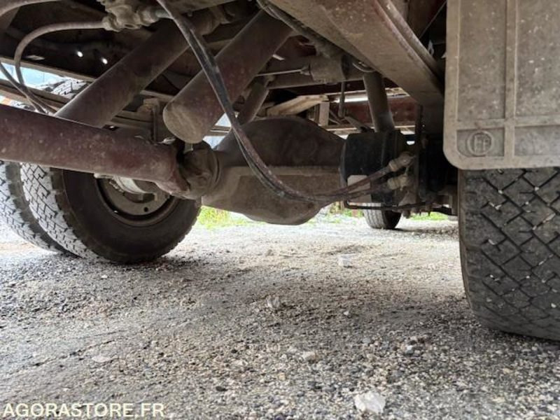 Cho thuê CAMION BENNE RENAULT S135 MIDLINER 1995 204000 KM CAMION BENNE RENAULT S135 MIDLINER 1995 204000 KM: hình 6 Cho thuê CAMION BENNE RENAULT S135 MIDLINER 1995 204000 KM CAMION BENNE RENAULT S135 MIDLINER 1995 204000 KM: hình 6