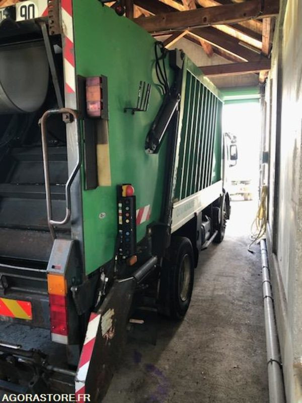 CAMION RENAULT BOM - Xe tải chở rác: hình 2 CAMION RENAULT BOM - Xe tải chở rác: hình 2