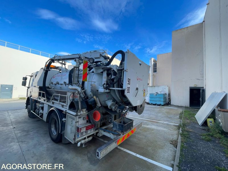 CAMION RENAULT19 HYDROCURER HUWER - 2018 / 341 258 KM - Xe tải chân không: hình 4 CAMION RENAULT19 HYDROCURER HUWER - 2018 / 341 258 KM - Xe tải chân không: hình 4