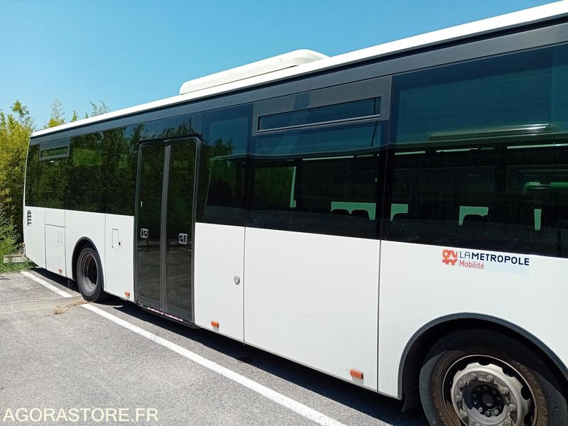 CAR IRISBUS CROSSWAY LOW ENTRY 22264 MEC 2014 697141KM DC-959-KG - Xe buýt trường học: hình 3 CAR IRISBUS CROSSWAY LOW ENTRY 22264 MEC 2014 697141KM DC-959-KG - Xe buýt trường học: hình 3