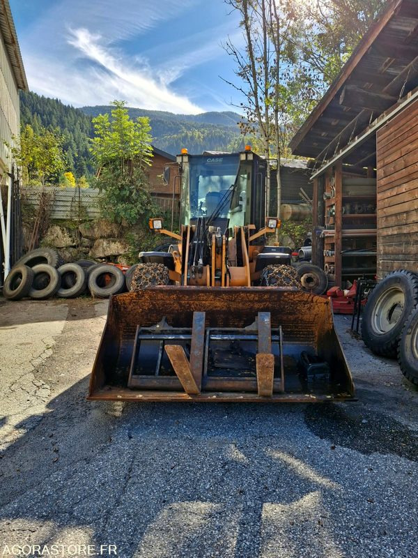 CHARGEUSE CASE 521 F N° DE SERIE NDHE12059 - Máy xúc lật: hình 2 CHARGEUSE CASE 521 F N° DE SERIE NDHE12059 - Máy xúc lật: hình 2