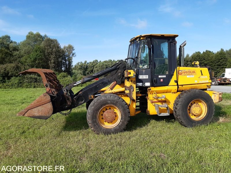 CHARGEUSE JCB - 2005 - Máy xúc lật: hình 1 CHARGEUSE JCB - 2005 - Máy xúc lật: hình 1