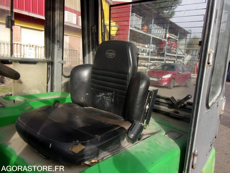 CHARIOT ÉLÉVATEUR 3 TONNES POSITIONNEUR DE FOURCHES ELECTRIQUE CESAB - Xe nâng điện: hình 5 CHARIOT ÉLÉVATEUR 3 TONNES POSITIONNEUR DE FOURCHES ELECTRIQUE CESAB - Xe nâng điện: hình 5