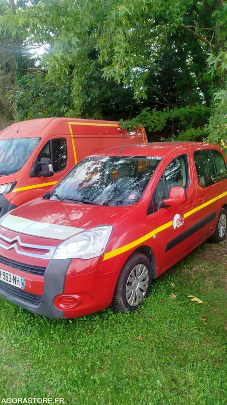 CITROËN BERLINGO - 132745km - 2011 - Xe van nhỏ gọn: hình 2 CITROËN BERLINGO - 132745km - 2011 - Xe van nhỏ gọn: hình 2