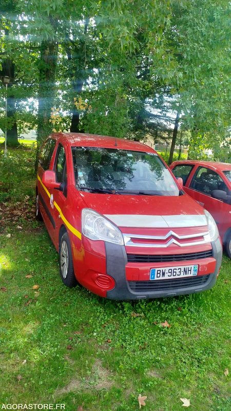 CITROËN BERLINGO - 132745km - 2011 - Xe van nhỏ gọn: hình 1 CITROËN BERLINGO - 132745km - 2011 - Xe van nhỏ gọn: hình 1