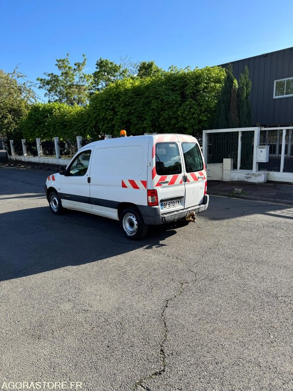 CITROËN BERLINGO - 2010 - 211 000 KM - Xe van nhỏ gọn: hình 1 CITROËN BERLINGO - 2010 - 211 000 KM - Xe van nhỏ gọn: hình 1