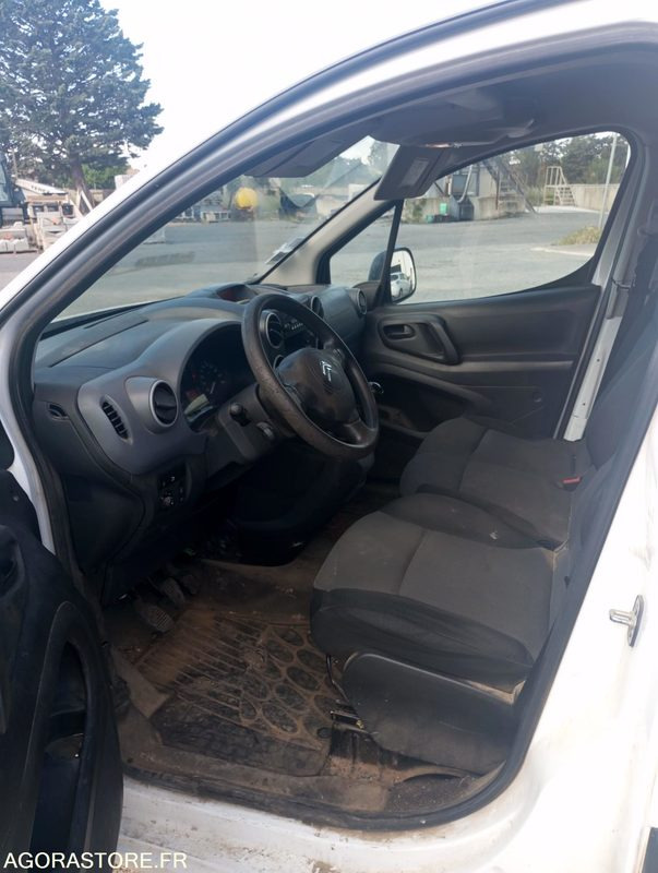 CITROEN BERLINGO ES-188-CH - Xe van nhỏ gọn: hình 4 CITROEN BERLINGO ES-188-CH - Xe van nhỏ gọn: hình 4