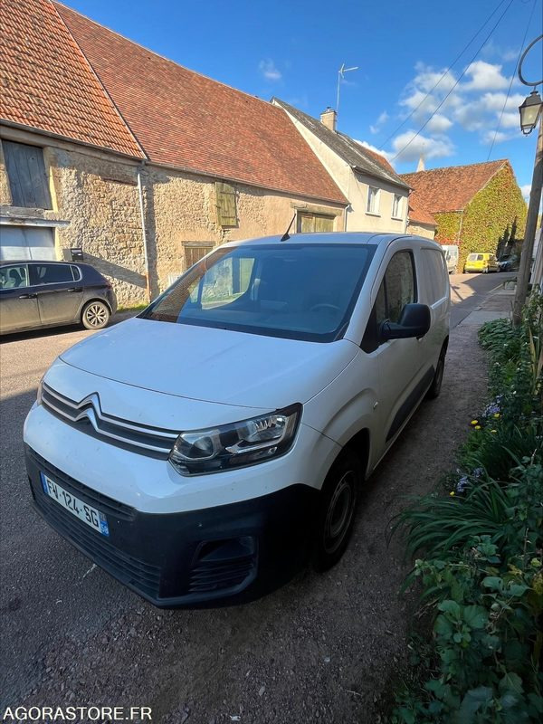 CITROEN BERLINGO ISOTHERME (portage de repas) - Xe van nhỏ gọn: hình 1 CITROEN BERLINGO ISOTHERME (portage de repas) - Xe van nhỏ gọn: hình 1