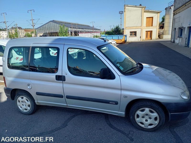 CITROEN BERLINGO - Xe van nhỏ gọn: hình 1 CITROEN BERLINGO - Xe van nhỏ gọn: hình 1