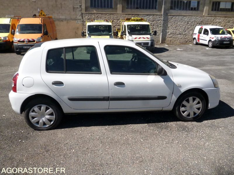 CLIO 2 ESSENCE - Xe hơi: hình 4 CLIO 2 ESSENCE - Xe hơi: hình 4